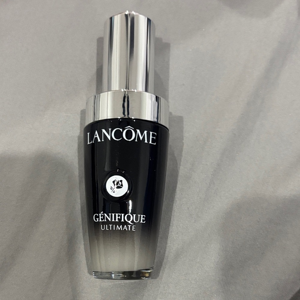 Lancôme Génifique Ultimate Serum brand new full size